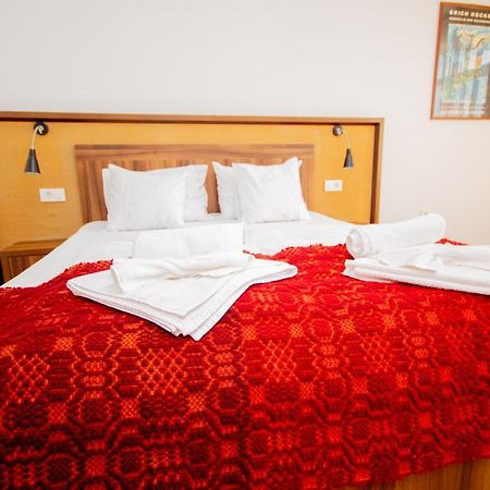 Mai Danube Hotel Eselnita Ngoại thất bức ảnh