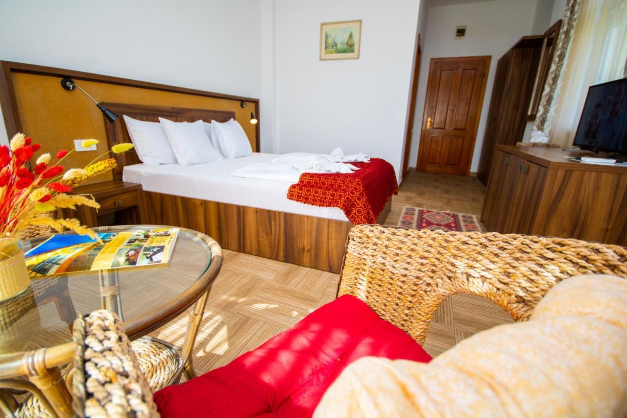 Mai Danube Hotel Eselnita Ngoại thất bức ảnh