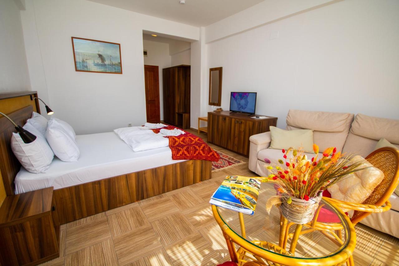 Mai Danube Hotel Eselnita Ngoại thất bức ảnh