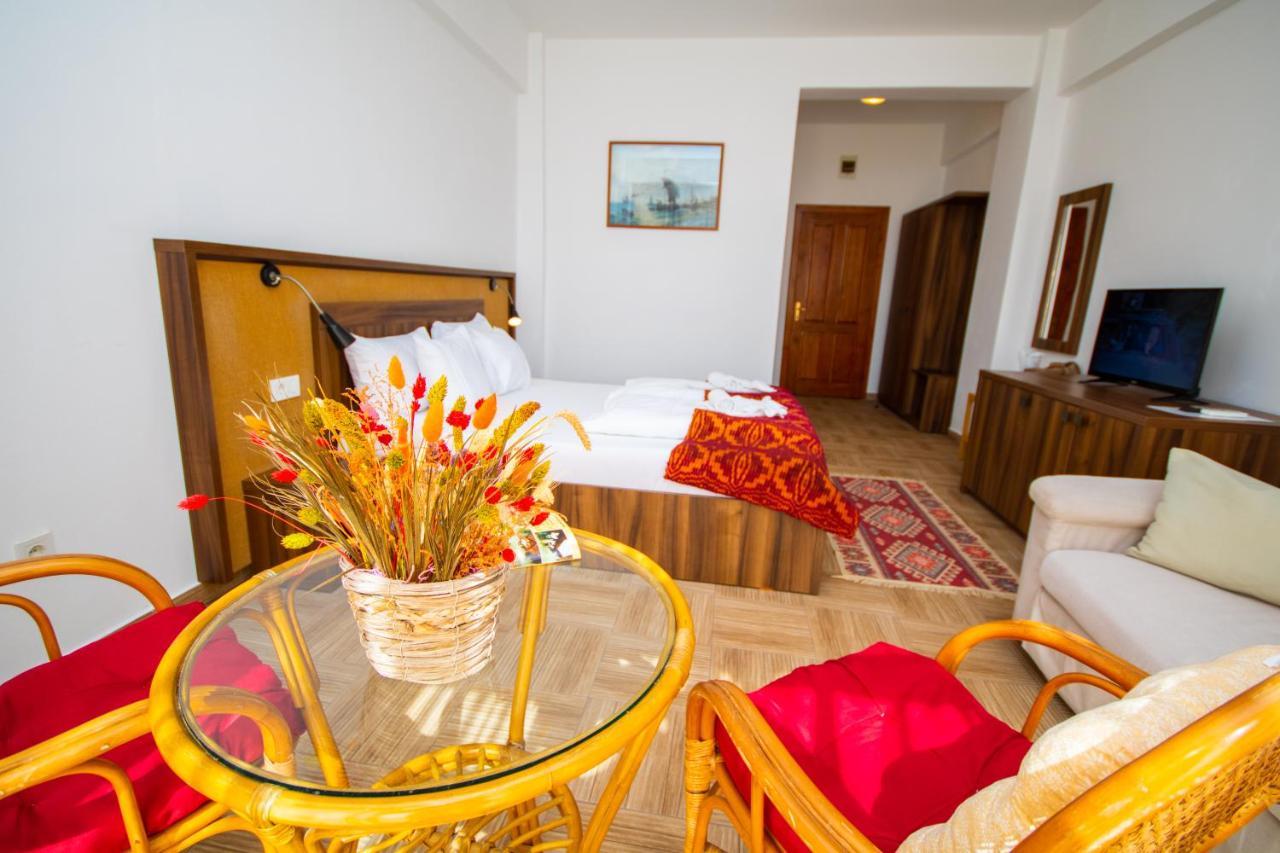 Mai Danube Hotel Eselnita Ngoại thất bức ảnh