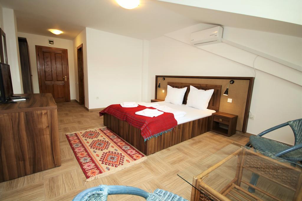 Mai Danube Hotel Eselnita Ngoại thất bức ảnh