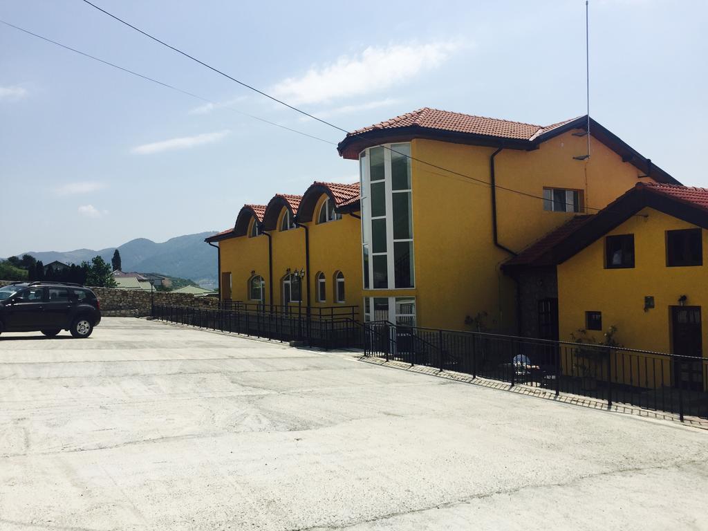Mai Danube Hotel Eselnita Ngoại thất bức ảnh