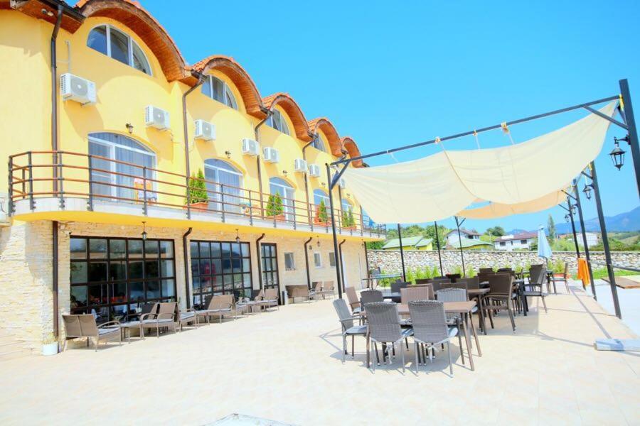 Mai Danube Hotel Eselnita Ngoại thất bức ảnh